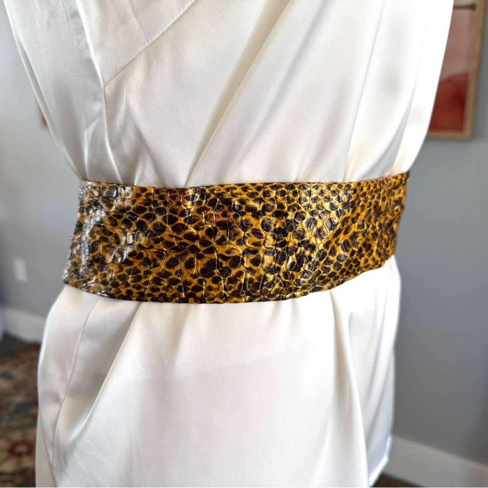 Vintage Gold and Black Snakeskin Wide Belt - Picture 3 of 7
